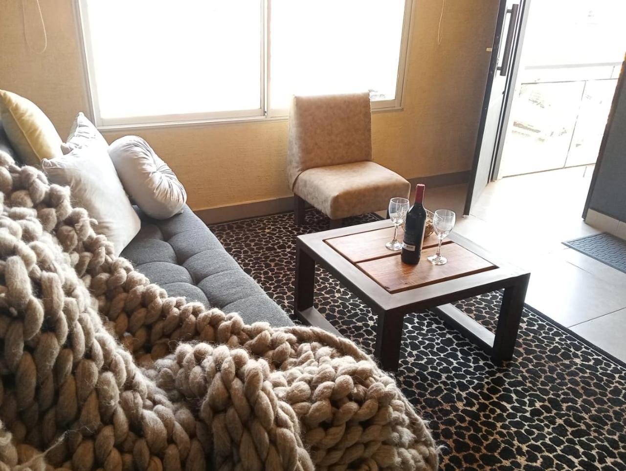 Departamento Boutique De Disenador " Terraza 22 " - Cochera- Vista A La Montana- Cancelacion Gratuita- Pagaras En El Alojamiento Мендоса Екстериор снимка