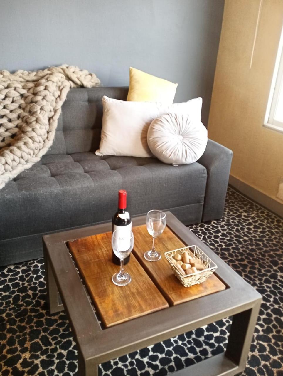 Departamento Boutique De Disenador " Terraza 22 " - Cochera- Vista A La Montana- Cancelacion Gratuita- Pagaras En El Alojamiento Мендоса Екстериор снимка